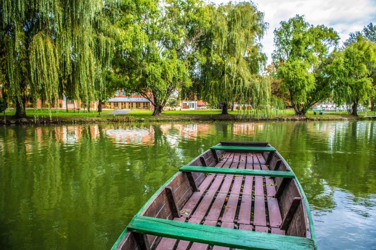 Zichy Park Hotel Bikacs Ngoại thất bức ảnh